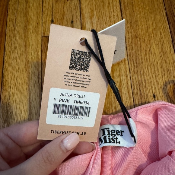 Tiger mist pink mini dress. - Picture 3 of 5